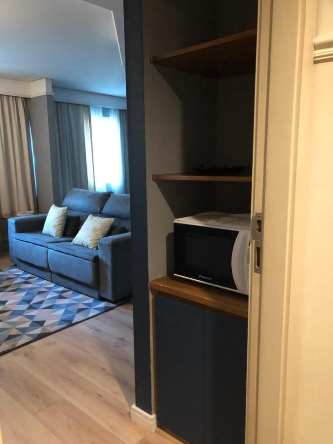 Charmoso Flat Na Vila Olimpia Entre Os Shoppings Jk E Vila Olimpia *