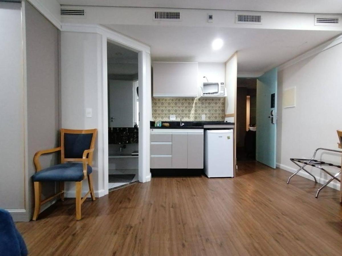 Charmoso Flat Na Vila Olimpia Entre Os Shoppings Jk E Vila Olimpia *