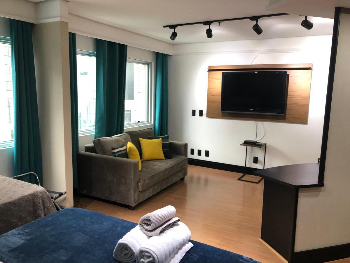 Charmoso Flat Na Vila Olimpia Entre Os Shoppings Jk E Vila Olimpia Apartment Sao Paulo