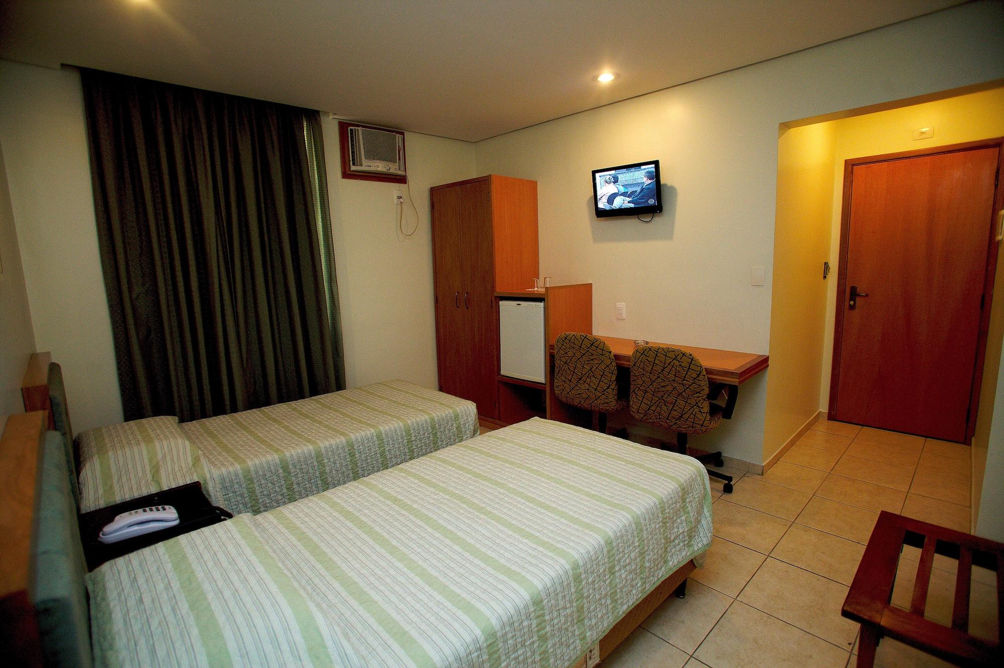 Cinelandia 3*