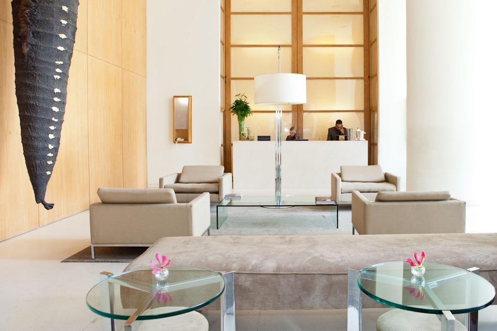 Khách sạn Emiliano 5*