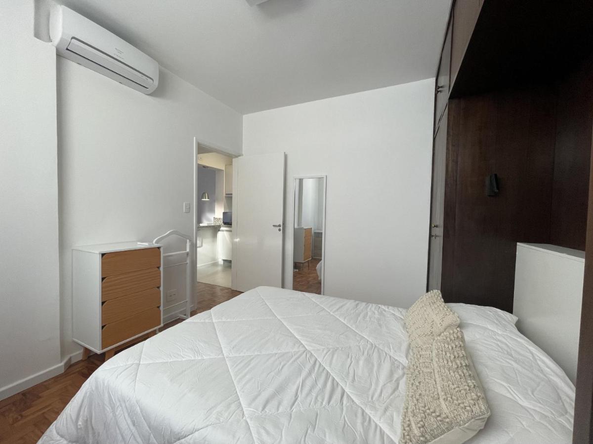 Akile Faria Lima Apartment
