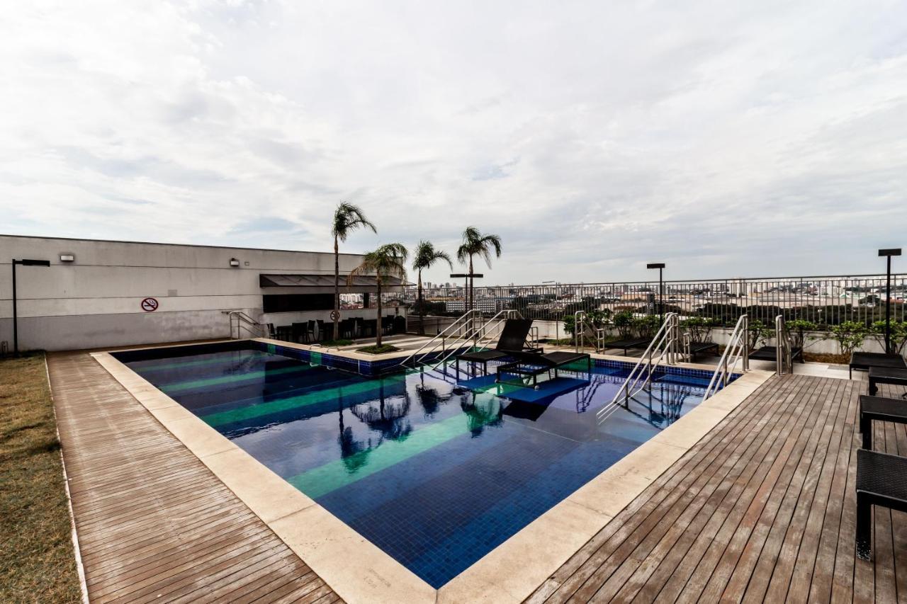 360 Expo Center Apartment