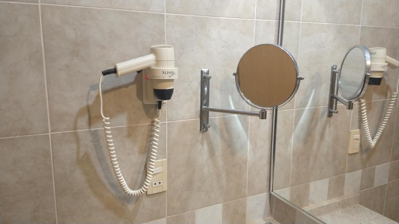 A1 Flats Radisson Berrini Apartemen