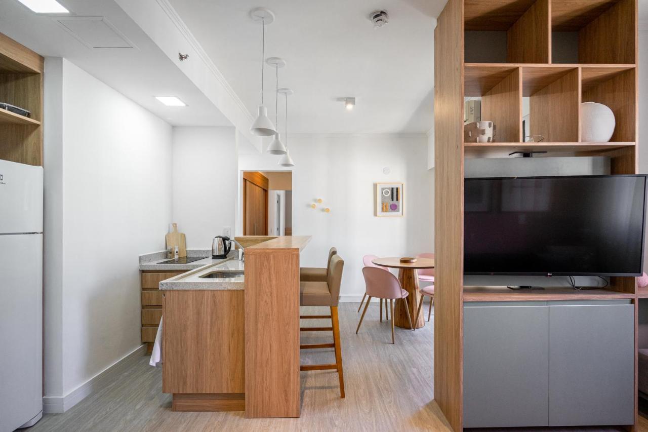 Apto Moderno Com Varanda E Vaga - Itaim Bibi Apartment