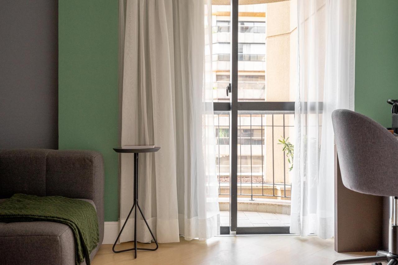Apto Moderno Com Varanda E Vaga - Itaim Bibi Apartment *
