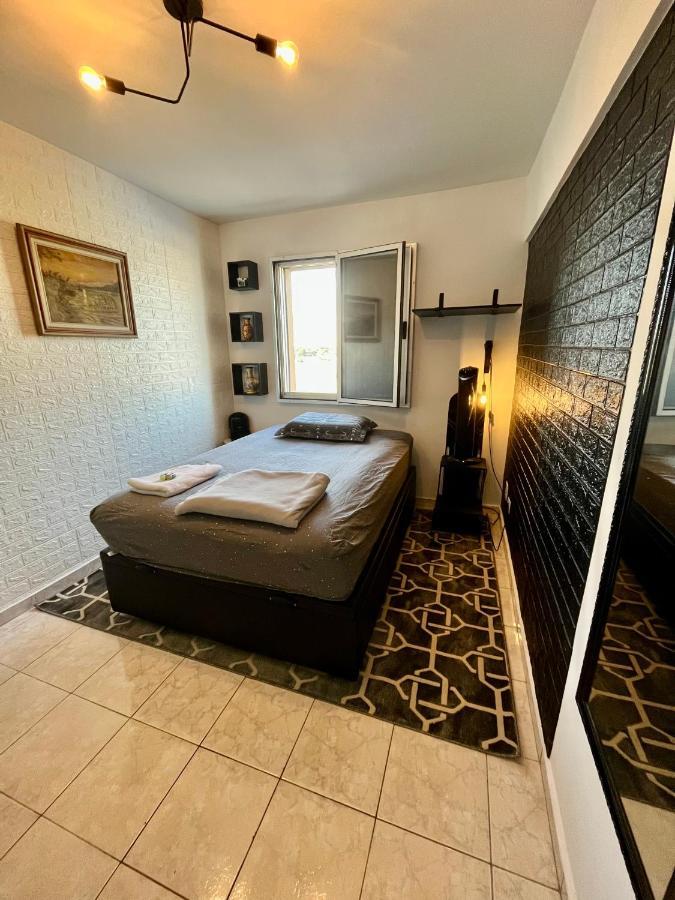 Quarto E Banheiro Privativos, Em Apto Com O Host A 5 Min Ape Do Aero Congonhas Homestay