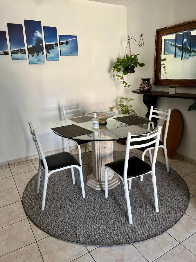Homestay Quarto E Banheiro Privativos, Em Apto Com O Host A 5 Min Ape Do Aero Congonhas Sao Paulo
