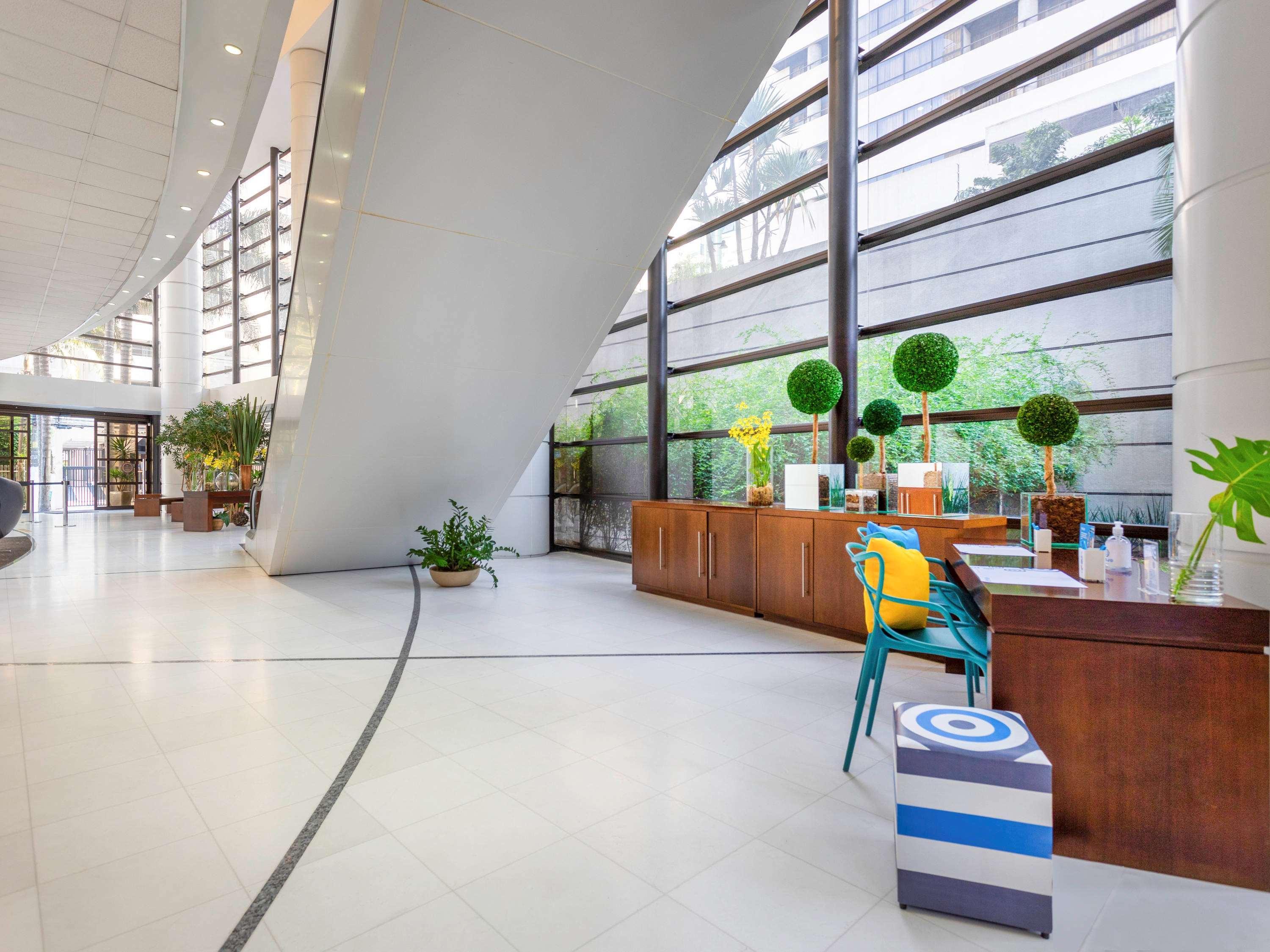 Hotel Mercure Grand Plaza Paulista 4*