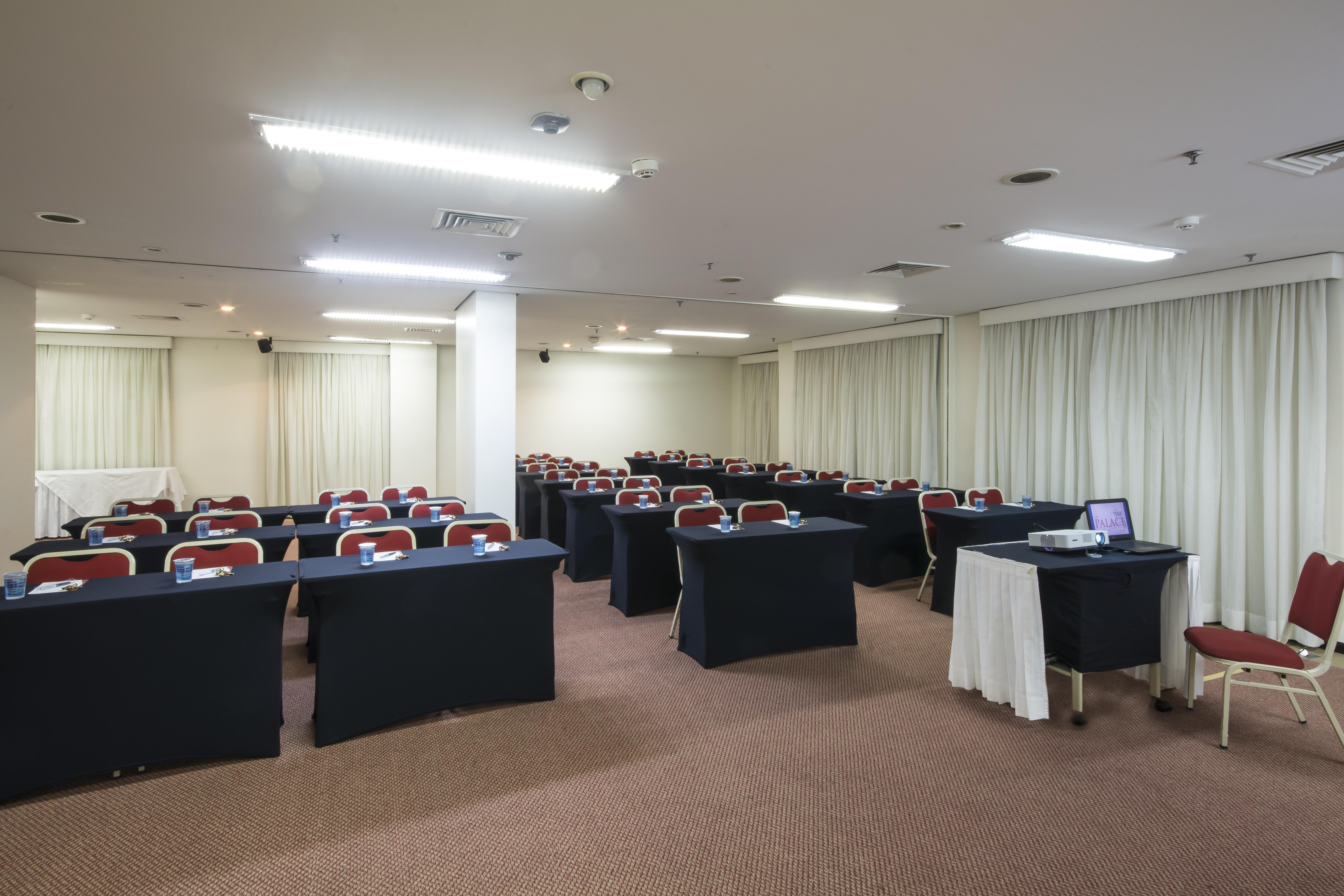 Aparthotel Tsue The Palace Flats 4*