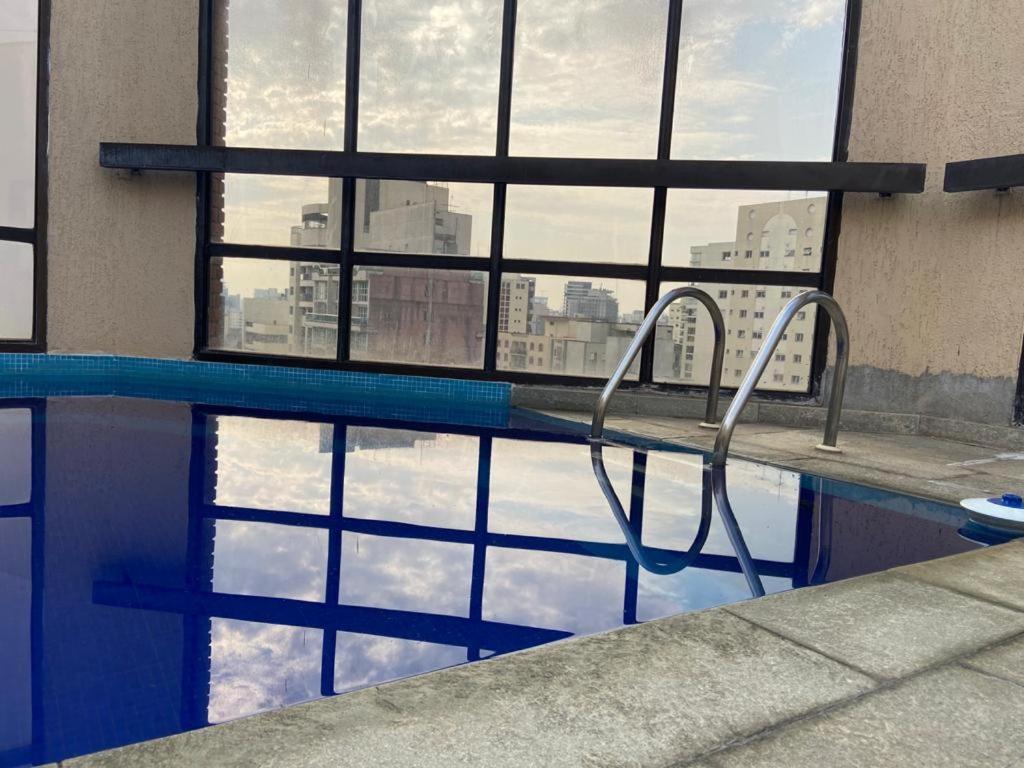 Personal Flat - Acomoda Ate 3 Pessoas - Moema - *