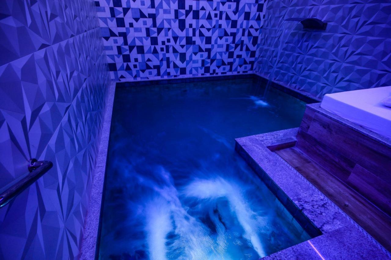 Khách sạn tình yêu Belle (adults Only) *