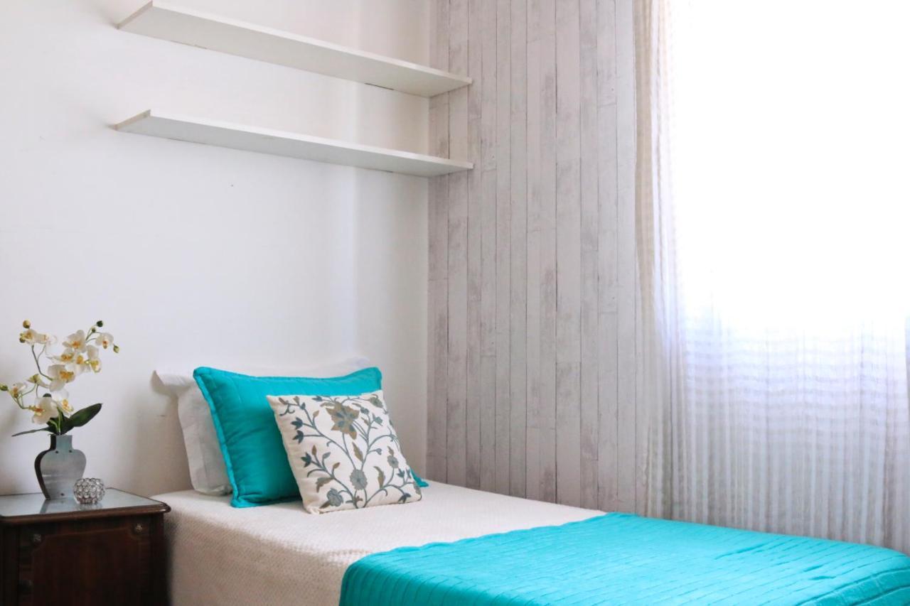 Apt No Alto De Pinheiros Căn hộ