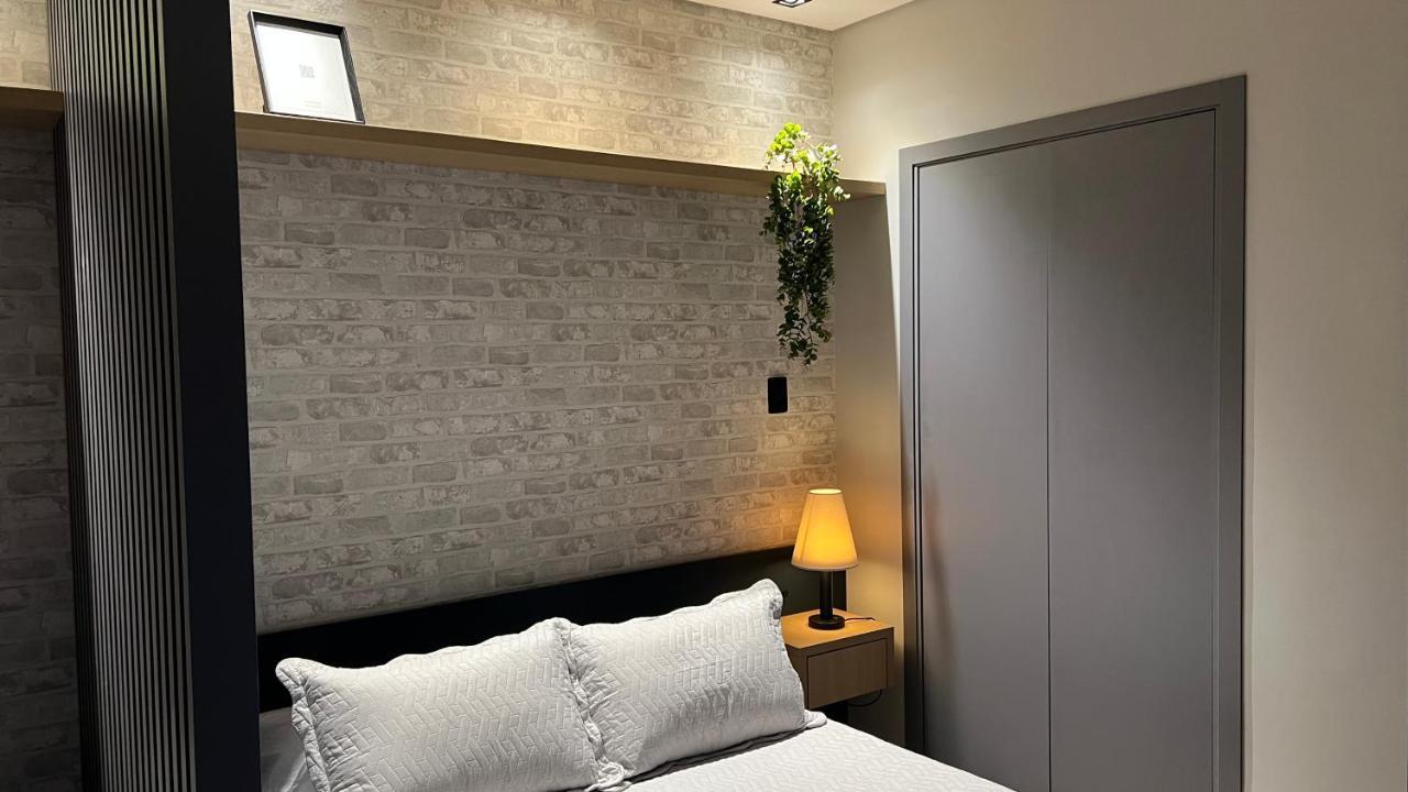 73 - Vista Linda, Prox Metro, Wi-fi 300 Megas, Ar Cond Apartment