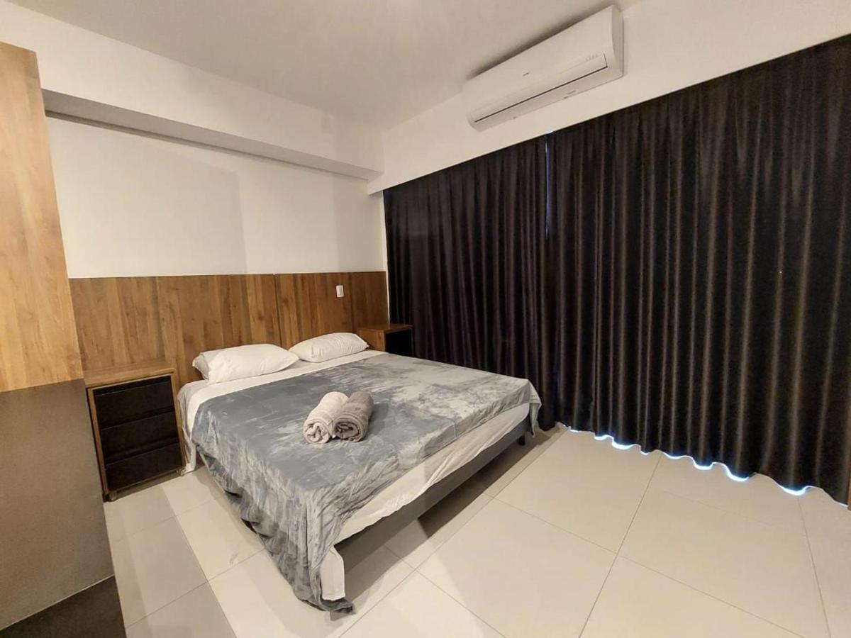 Novo Junto A Liberdade Com Garagem Sao Paulo