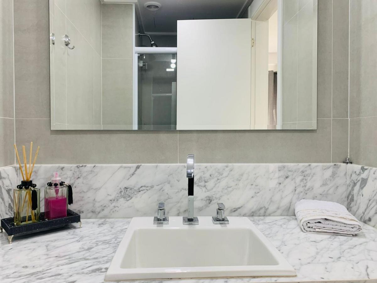 Apartemen 212 - Modern Loft In - Perfect For Short & Long *