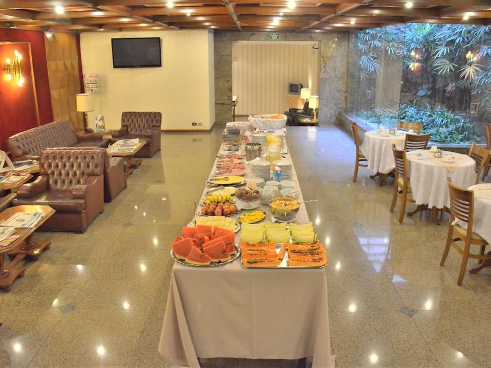 Castelar Khách sạn