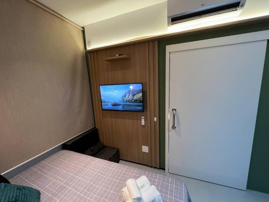Luxo Ao Lado Allianz Apartemen