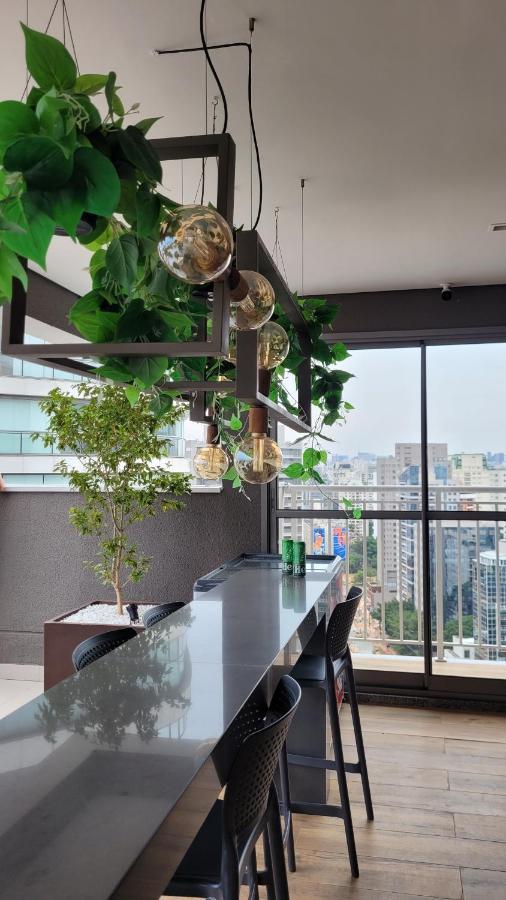 Apartment Com Varanda Excelente Localizacao No Itaim Bibi *