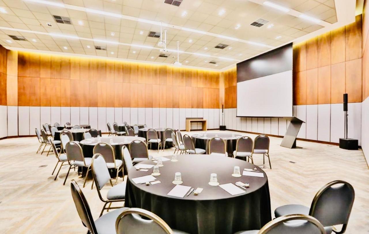 Vila Olimpia Suites Inside Radisson Daire