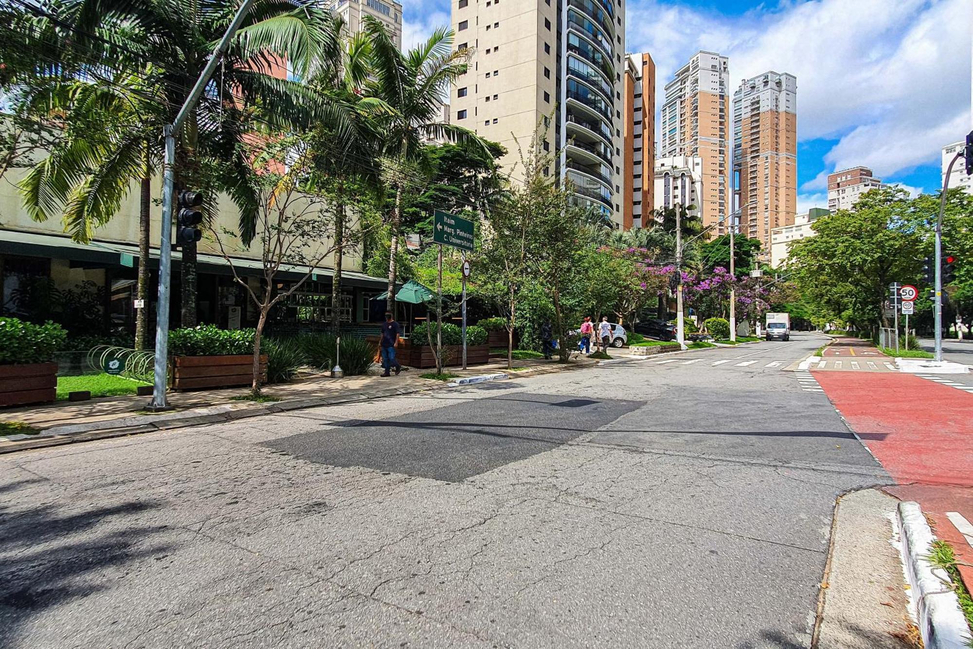 Apartment Predio Completo Ao Lado Da Faria Lima - Kasa *