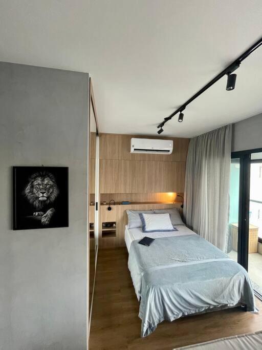 Apartment Nun