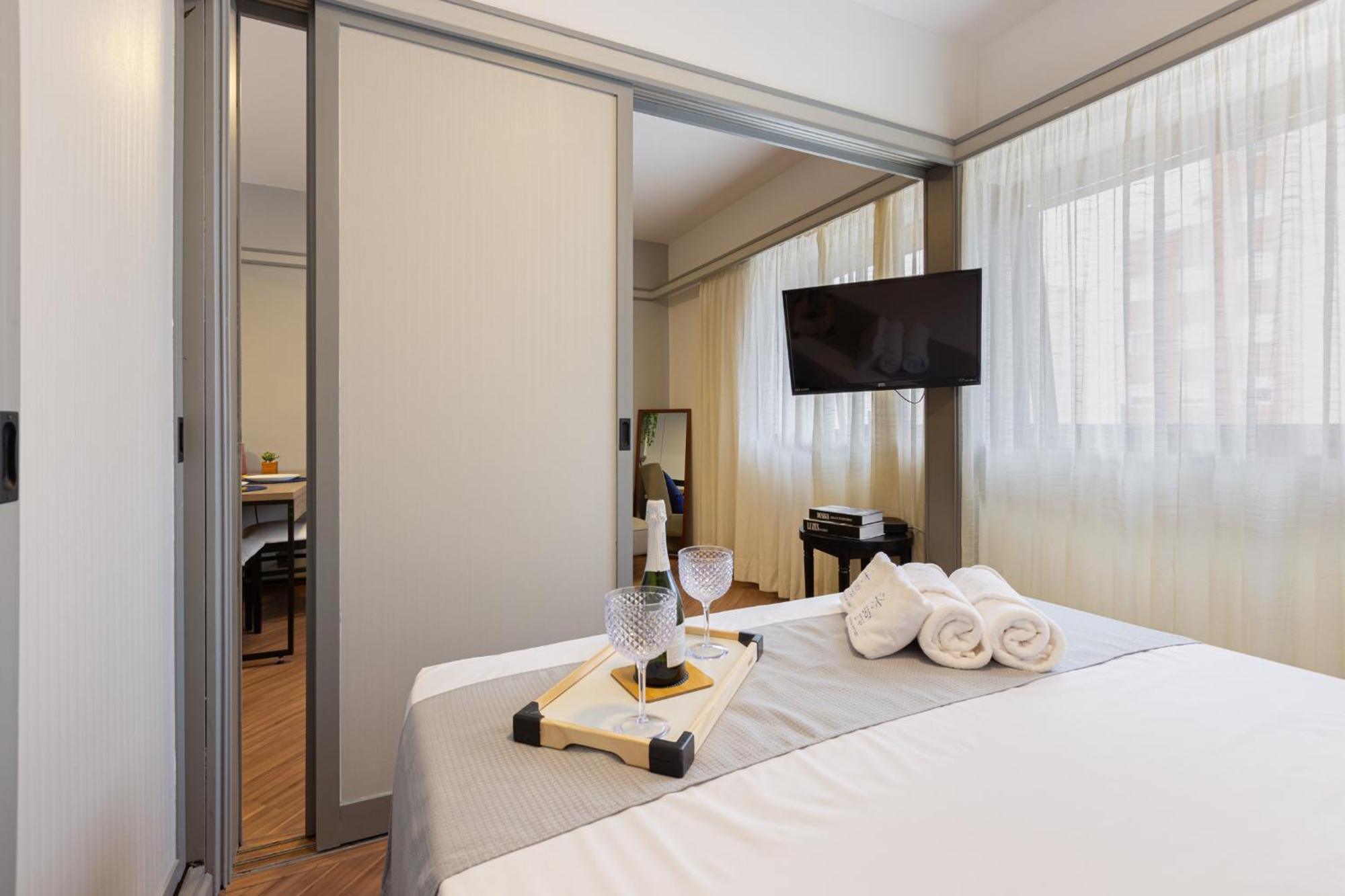 Easy Star - Flat Classico No Coracao Do Jardins - Jm01h *