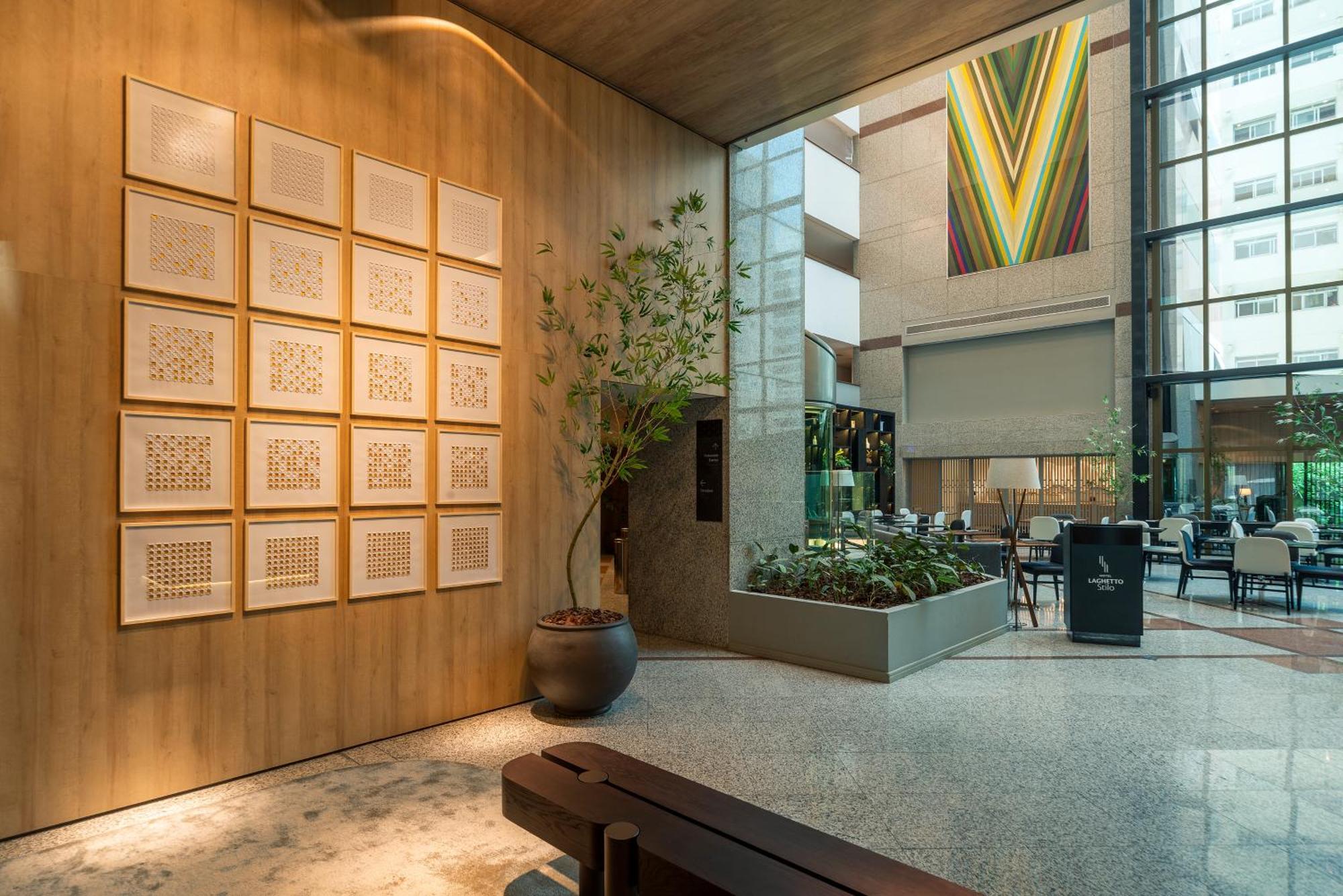 Khách sạn Laghetto Stilo 4*