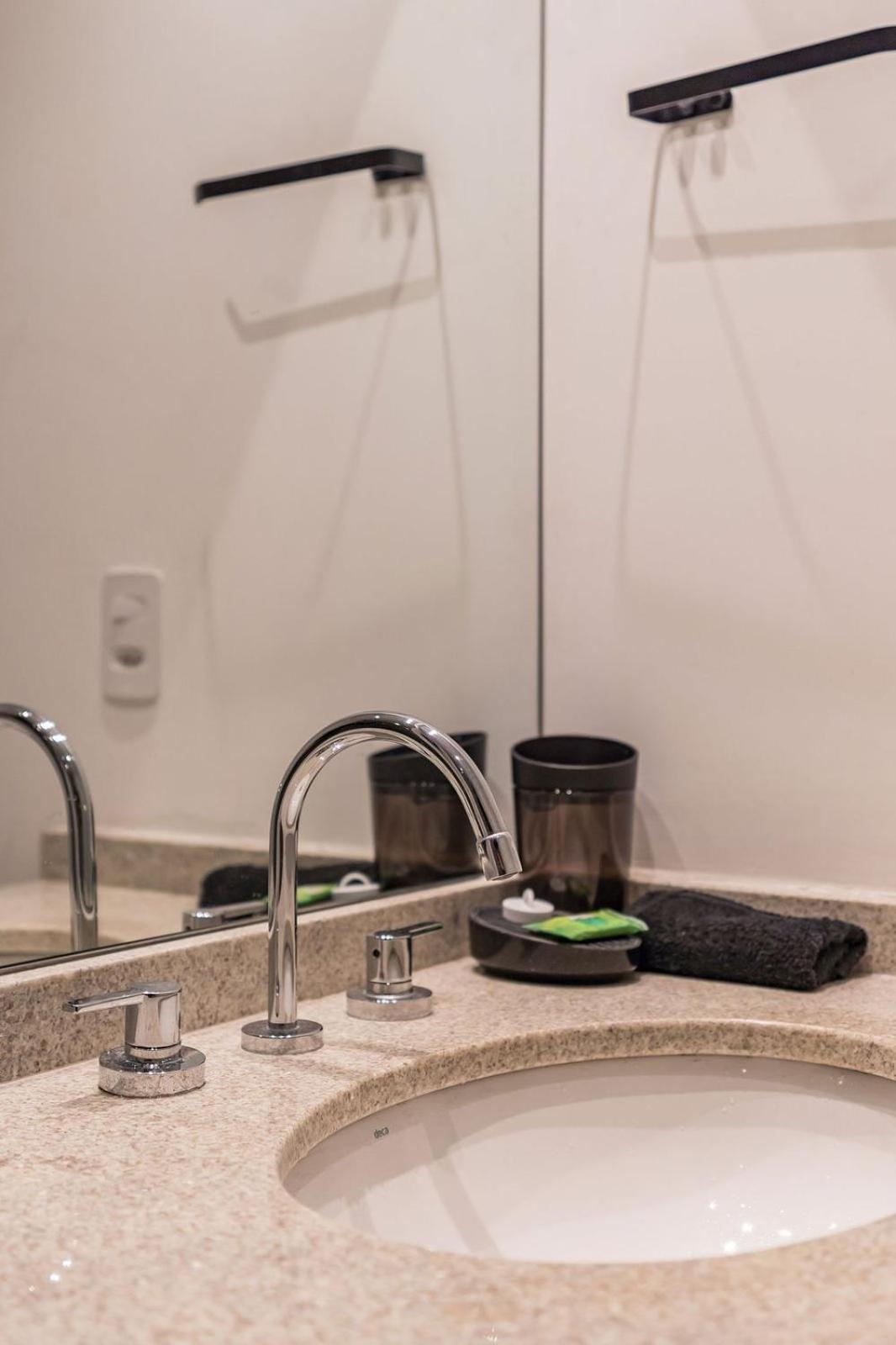 Hux - Anora Spaces Pinheiros - Apartemen *