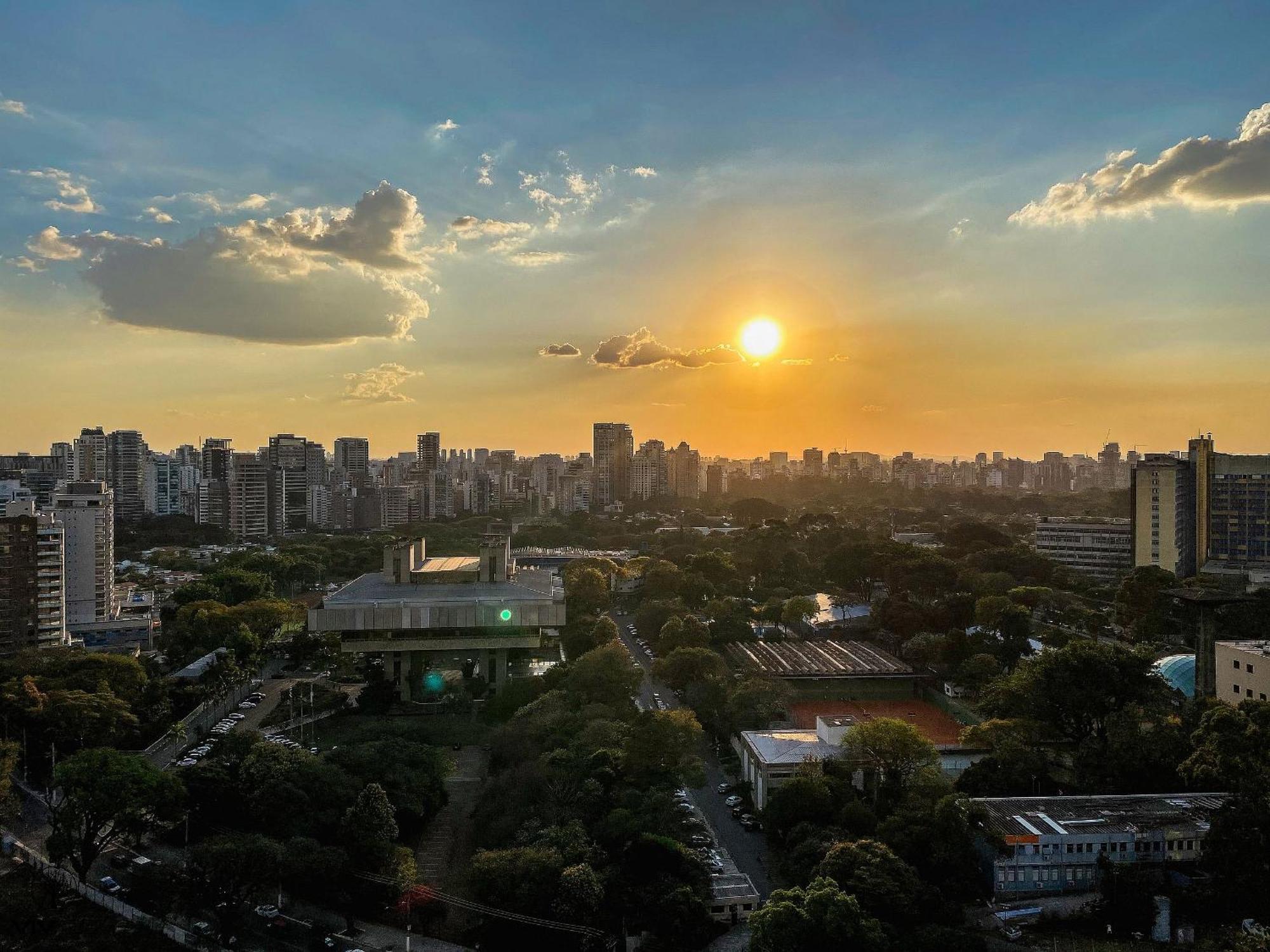 Palazzo Ibirapuera - Px Ao Aeroporto Congonhas * Sao Paulo