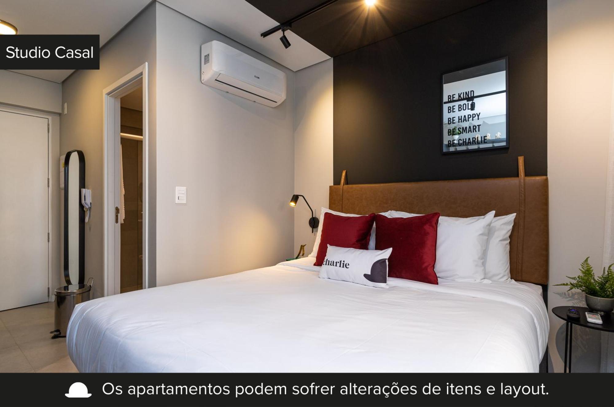 Charlie Alves Guimaraes Pinheiros Apartment
