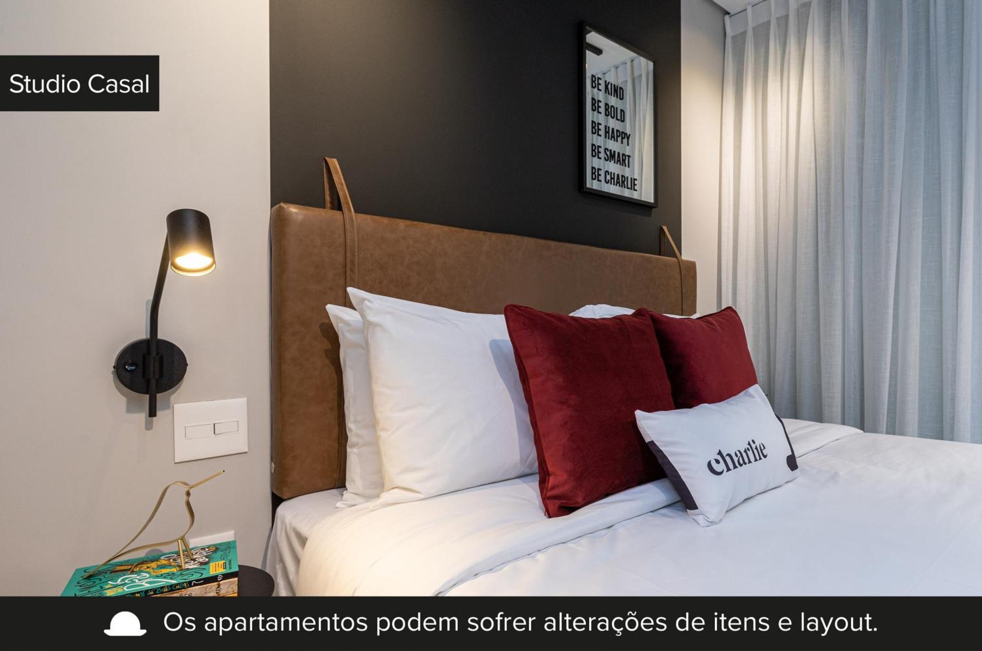 Charlie Alves Guimaraes Pinheiros Apartment