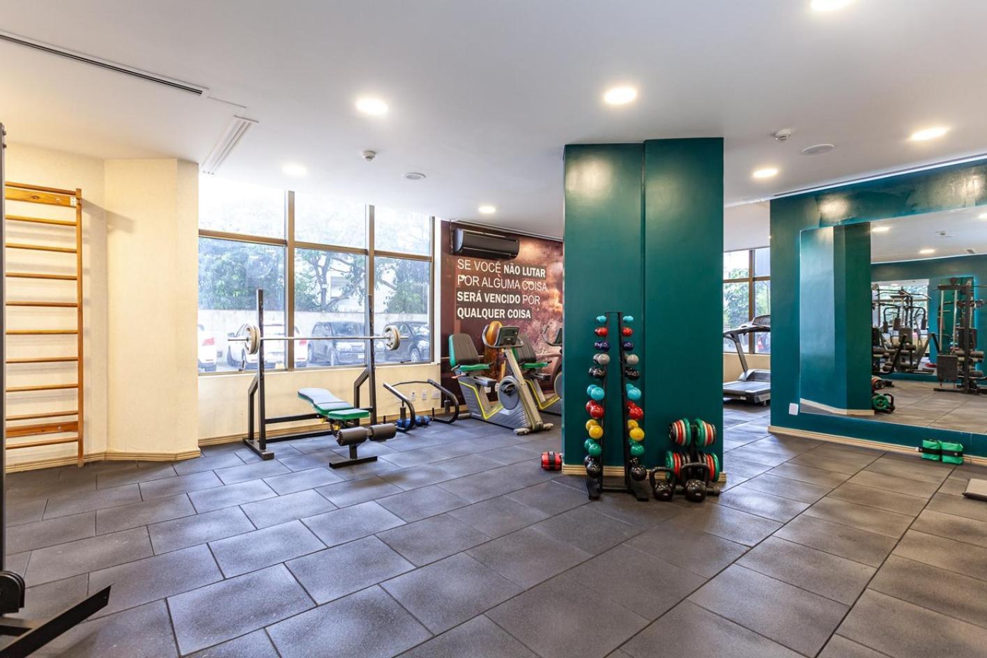 Paulista Wall Street Flat 03
