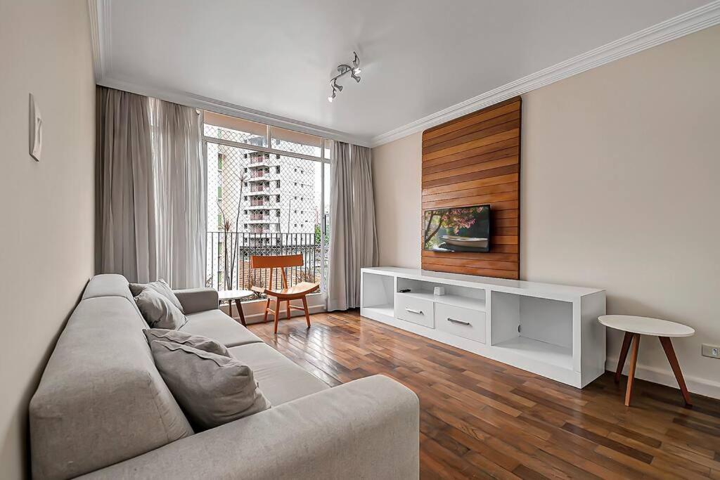 Căn hộ Lindo Com 3 Quartos E Sacada Na Liberdade *
