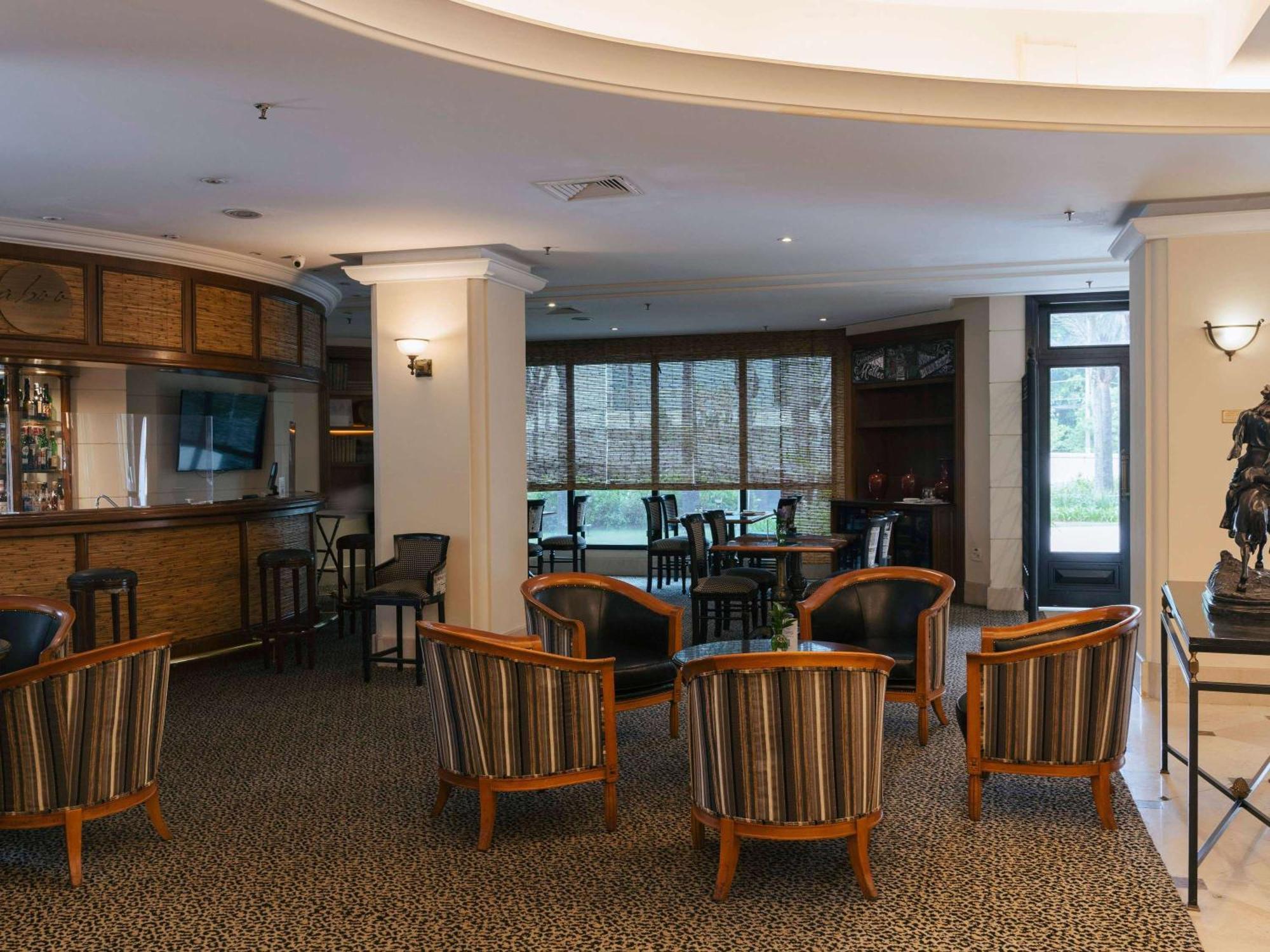 Hotel Grand Mercure Ibirapuera 5*