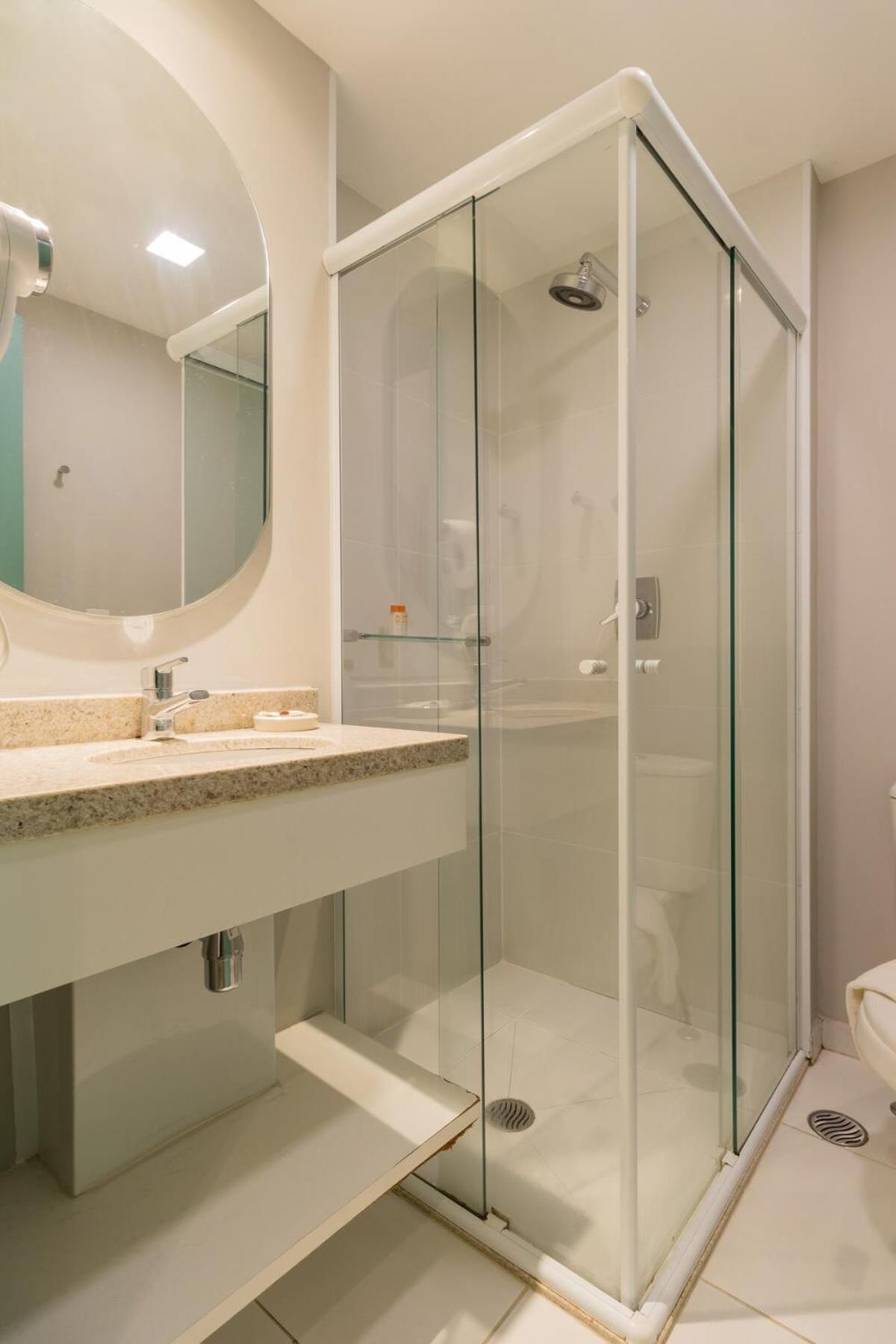 Bhomy Centro - 200m A Pe Do Metro Lz910 Apartemen *