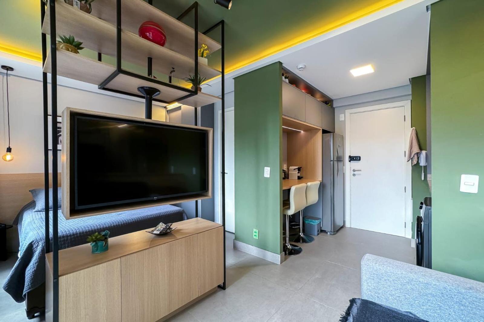 Novissimo, Completo E Muito Bem Localizado Apartamento