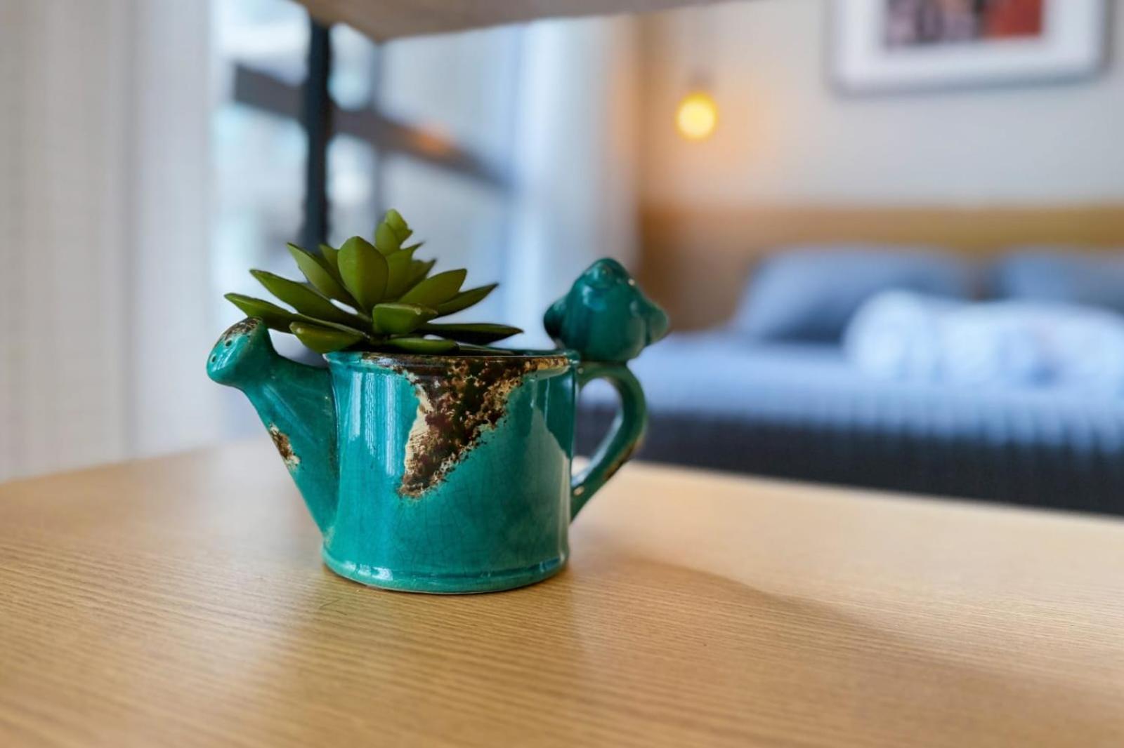 Novissimo, Completo E Muito Bem Localizado Apartamento *