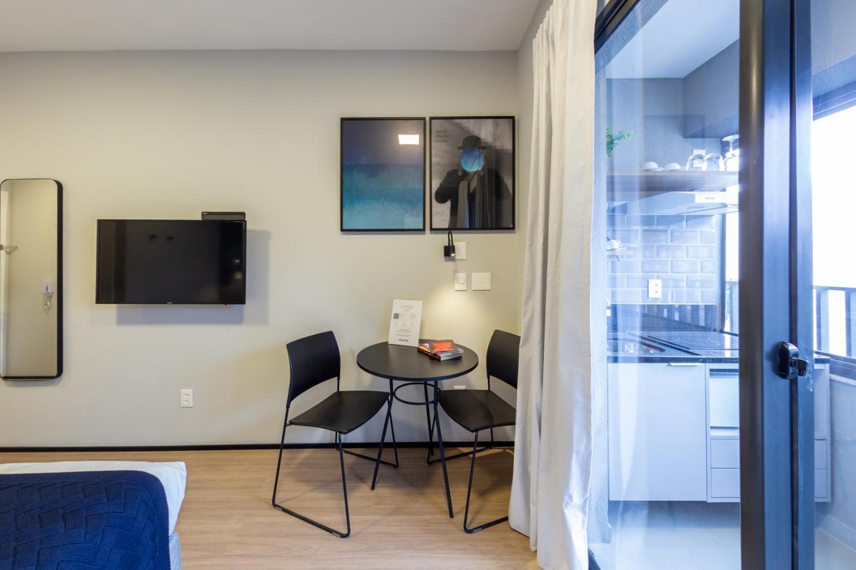Apartment House Of Charlie Pinheiros *