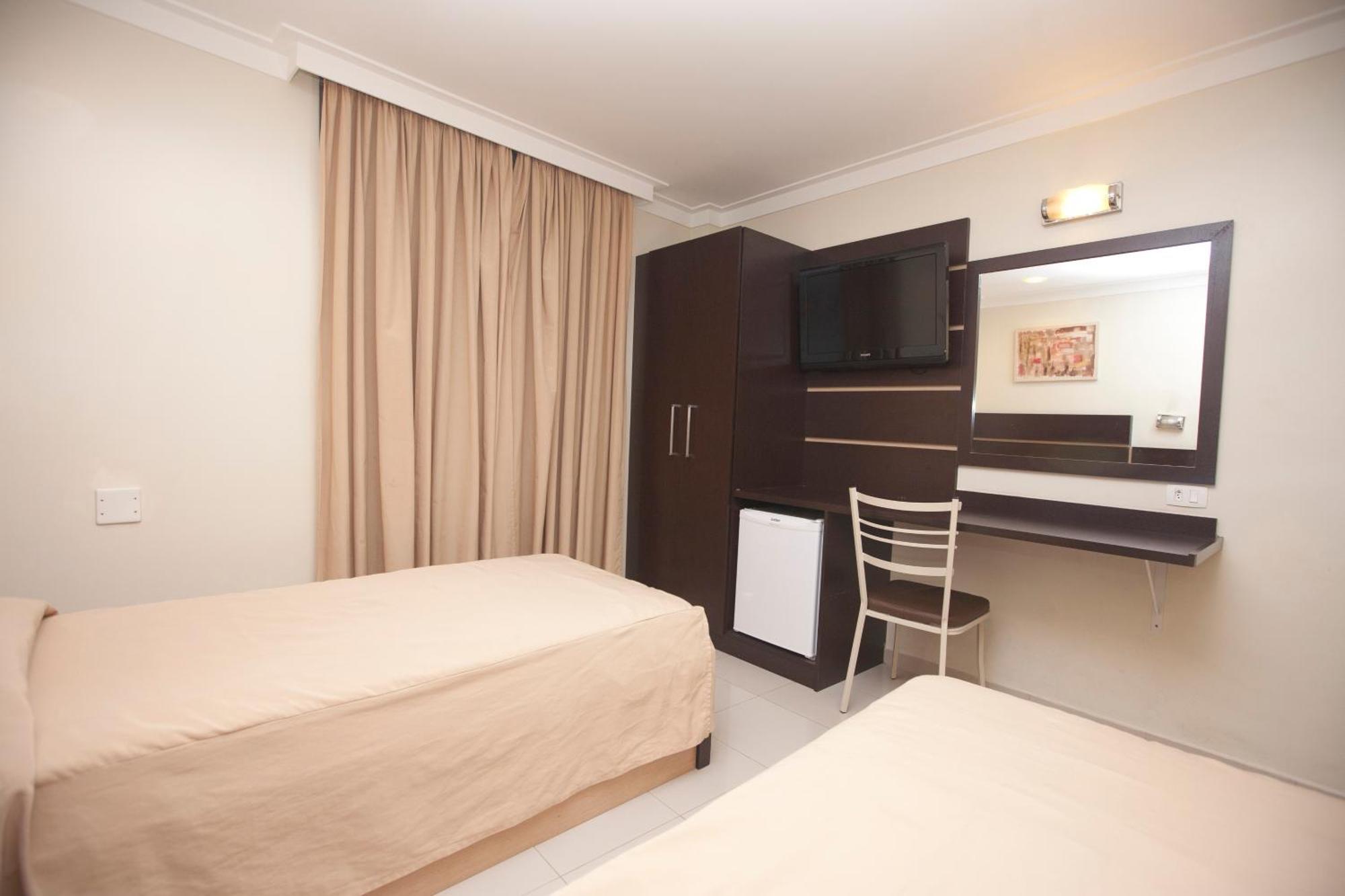 Khách sạn Windsor 3*