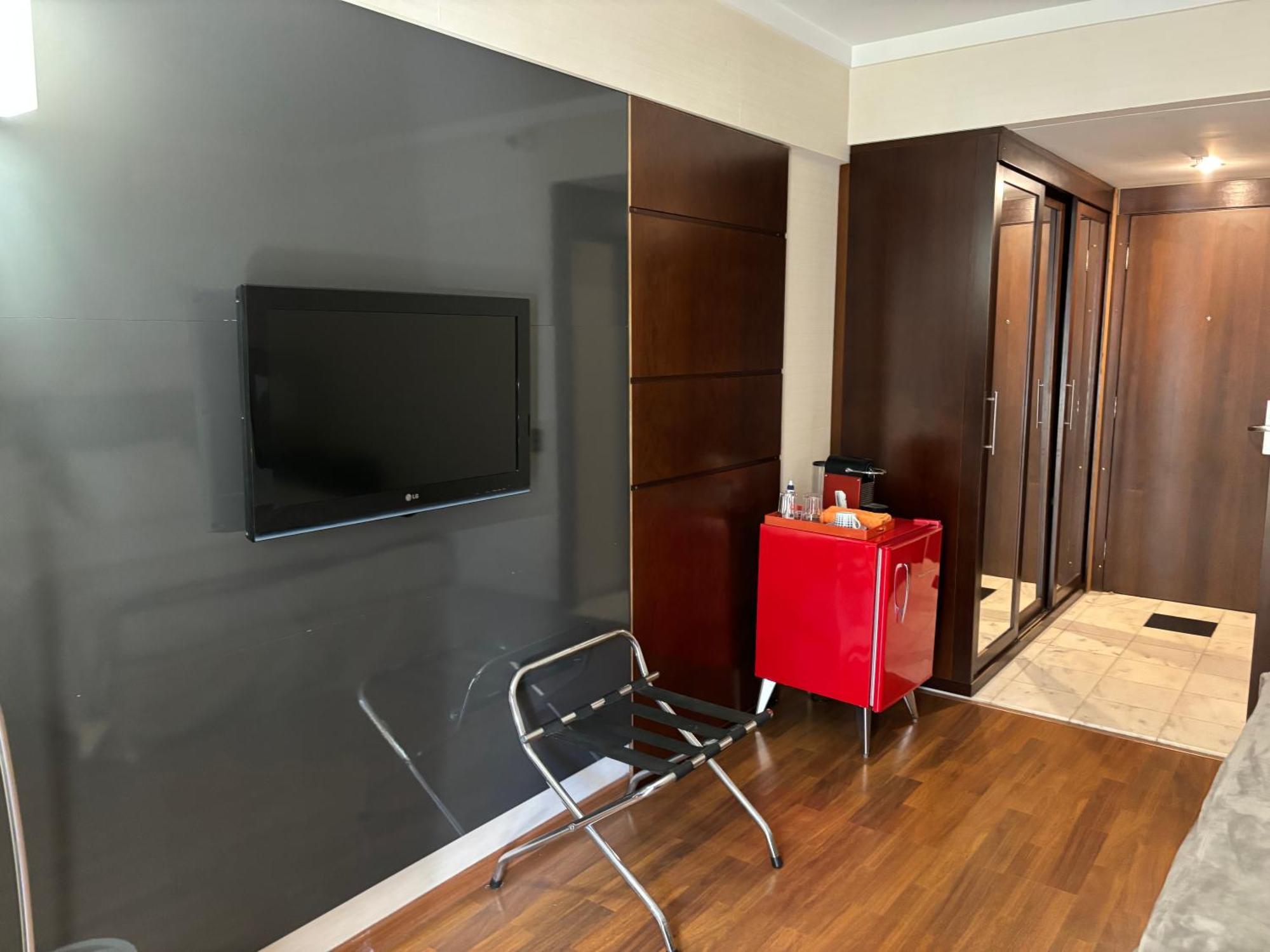 Paulista Plaza Mcr Khách sạn 4*
