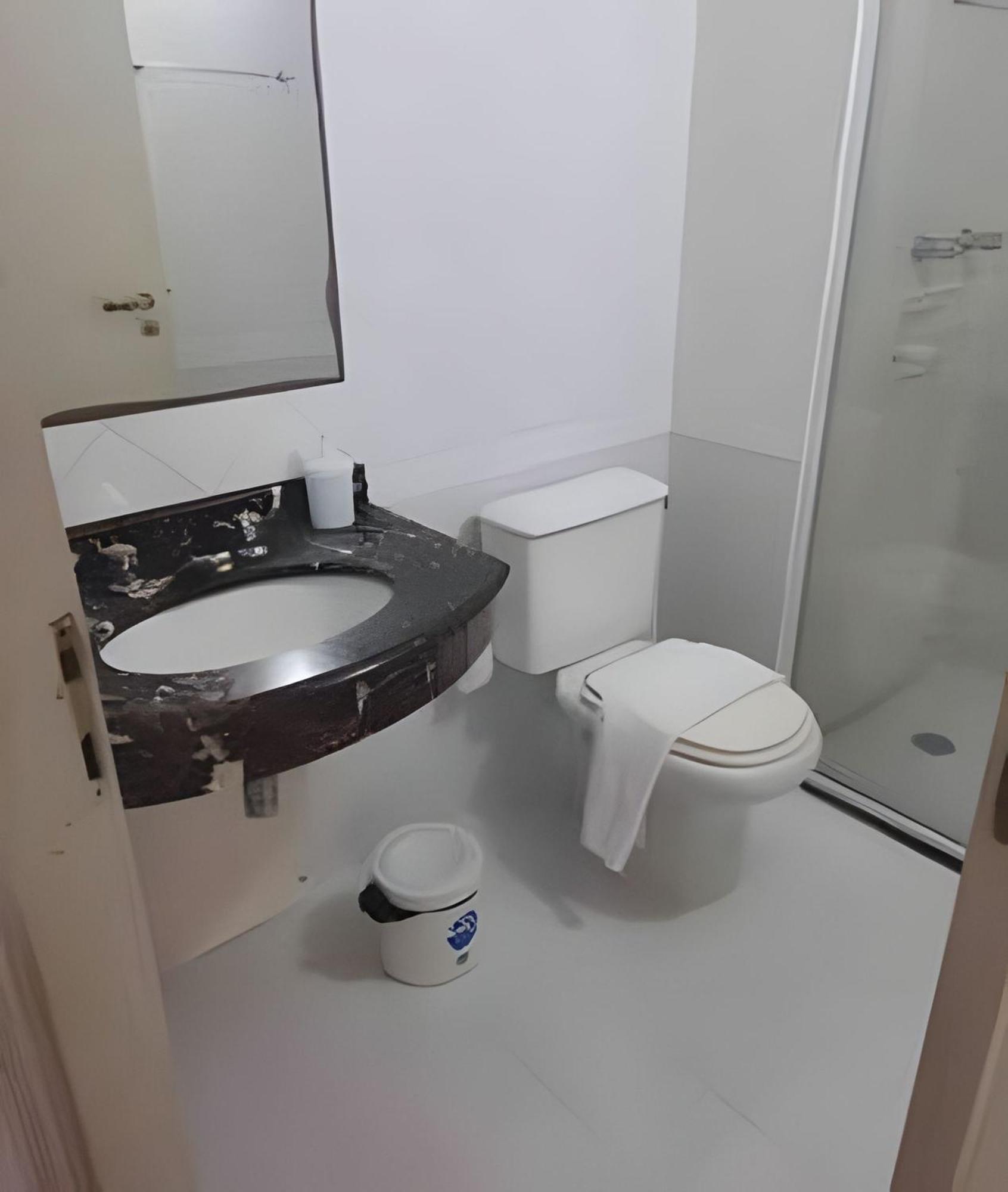 Apartment Flat Bem Localizado Na Regiao De Pinheiros! *