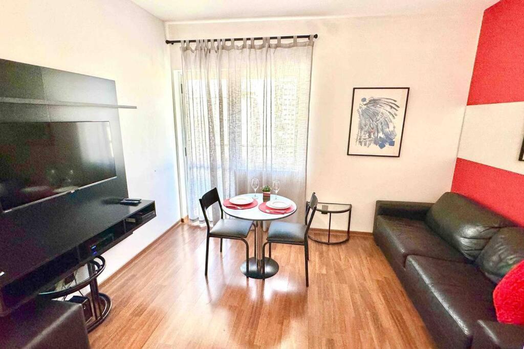 121 - Rentaqui Flat Crillon Plaza Jardim Paulista Daire *
