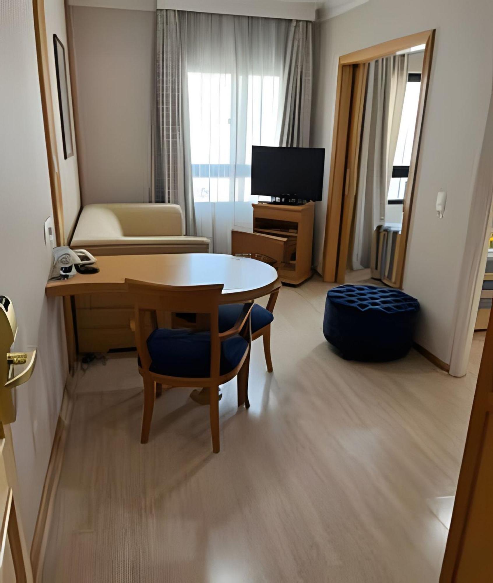 Flat Bem Localizado Na Regiao De Pinheiros! Sao Paulo