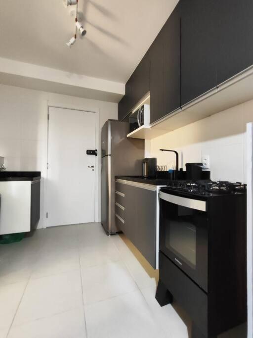 Ape 707 B Com Varanda Apartemen Sao Paulo