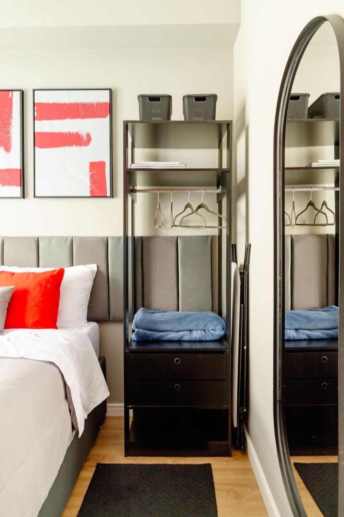 Apartemen Brooklin Conforto - Metro & Consulado, 400m Metro Brooklin, Portaria 24h, Wi-fi 500mb, Ar Condicionado, Cortina Blackout, Smart Tv 50