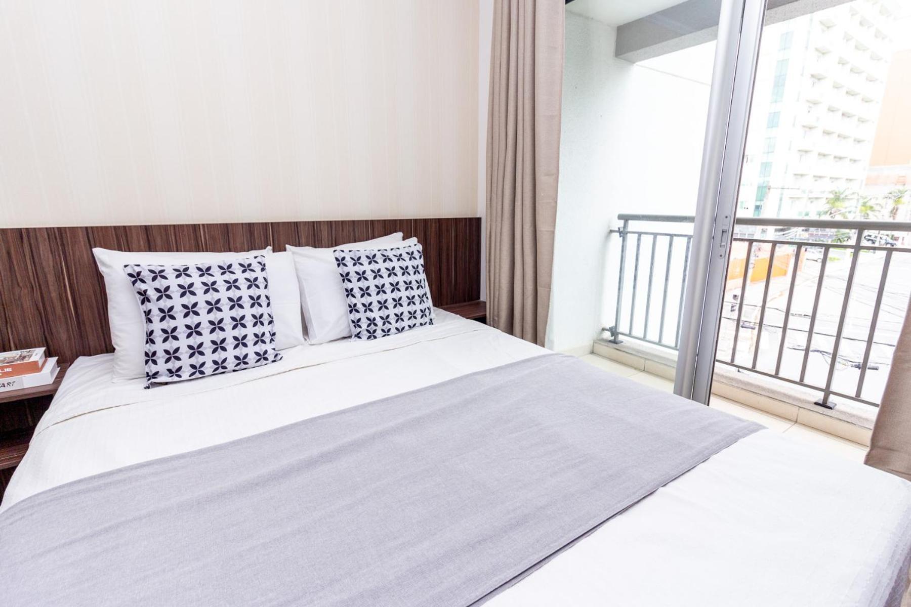 360 Expo Center Apartment