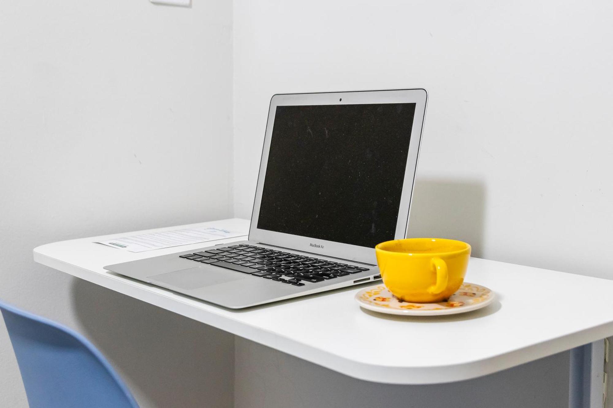 Domus Garden - Hostel, E Coliving *