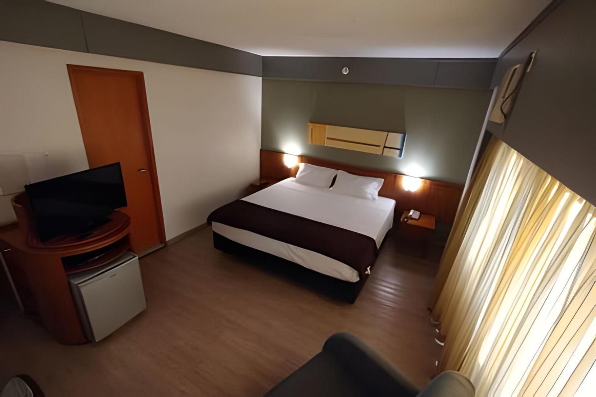Otel Flat King Mariana 4*