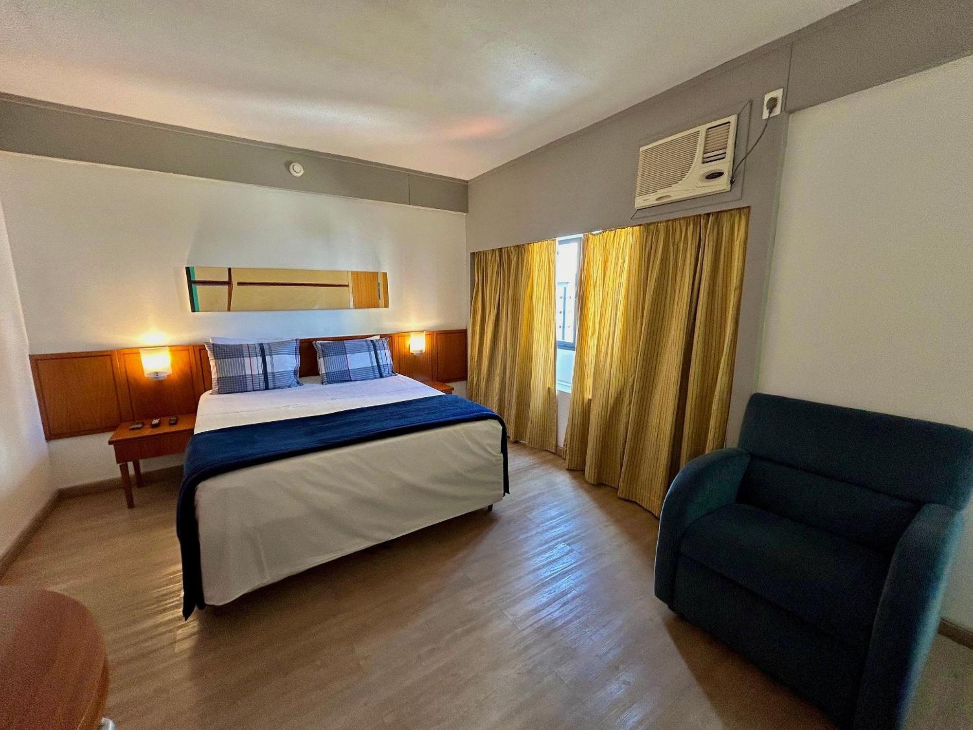 Flat Live & C/ Vaga De Garagem Uh1003 Hotel